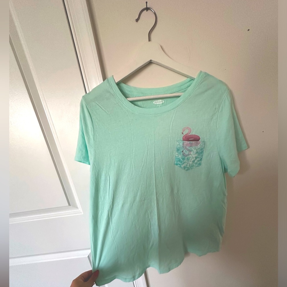 Old Navy Flamingo Pocket Tee 🦩